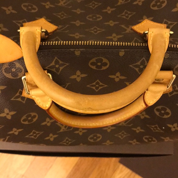 Louis Vuitton SPEEDY 30 bag - Picture 10 of 16